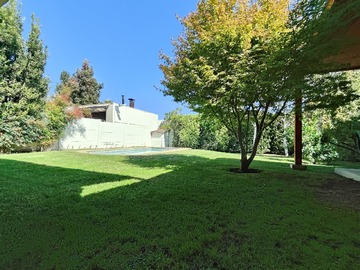 Venta / Casa / Colina