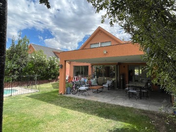 Venta / Casa / Colina