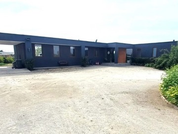 Venta / Casa / Colina