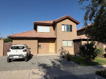 Venta / Casa / Colina