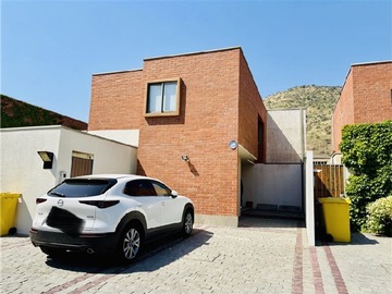 Venta / Casa / Colina