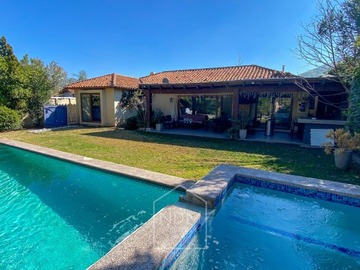 Venta / Casa / Colina