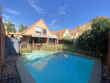 Venta / Casa / Colina