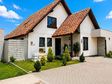 Venta / Casa / Colina