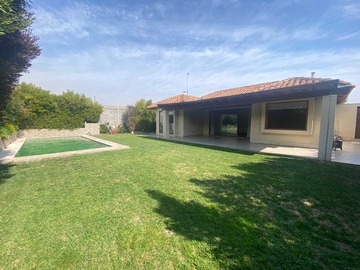 Venta / Casa / Colina