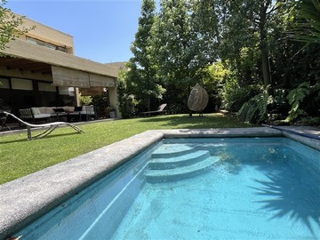 Venta / Casa / Colina