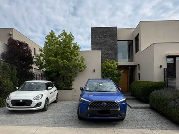 Venta / Casa / Colina