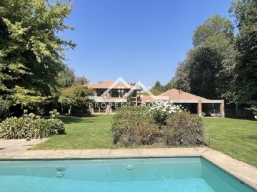 Venta / Casa / Colina