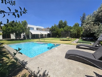 Venta / Casa / Colina