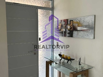 Venta / Casa / Colina