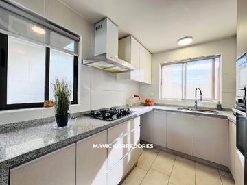 Venta / Casa / Colina