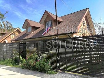 Venta / Casa / Colina