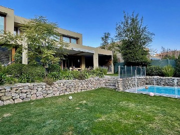 Venta / Casa / Colina