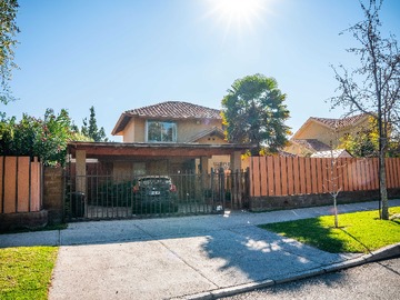 Venta / Casa / Colina