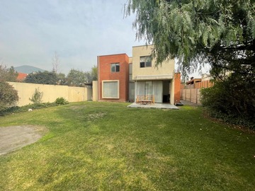 Venta / Casa / Colina