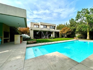 Venta / Casa / Colina