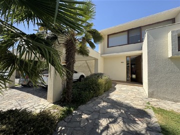 Venta / Casa / Colina