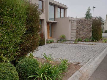 Venta / Casa / Colina