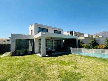 Venta / Casa / Colina