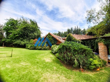 Venta / Casa / Colina