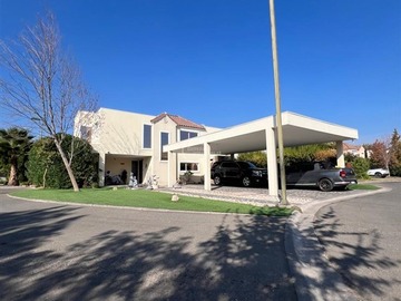 Venta / Casa / Colina