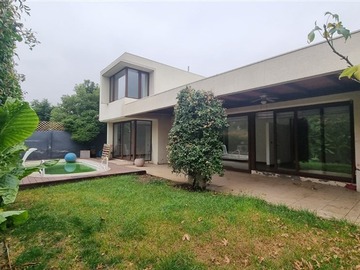 Venta / Casa / Colina