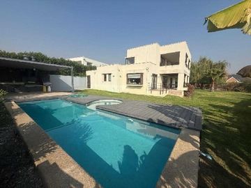 Venta / Casa / Colina