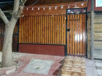 Venta / Casa / Colina