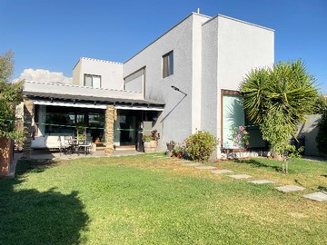 Venta / Casa / Colina