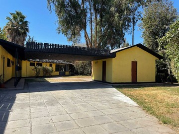 Venta / Casa / Colina
