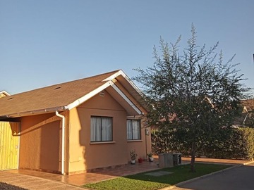 Venta / Casa / Colina