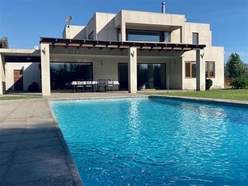 Venta / Casa / Colina