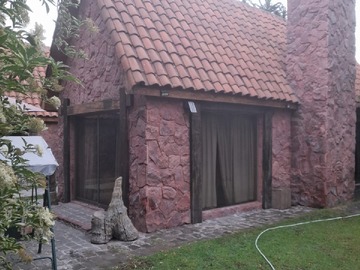 Venta / Casa / Colina