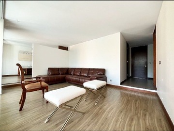 Venta / Casa / Colina