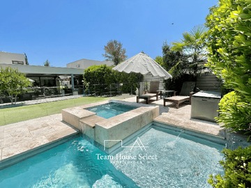 Venta / Casa / Colina