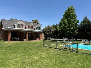 Venta / Casa / Colina