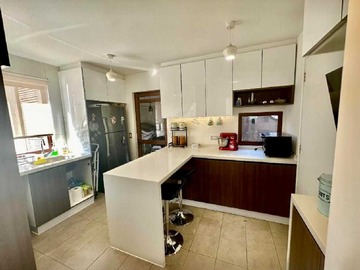 Venta / Casa / Colina