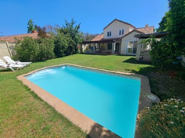 Venta / Casa / Colina