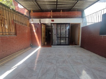 Venta / Casa / Colina