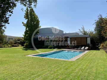 Venta / Casa / Colina