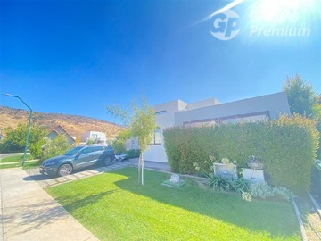 Venta / Casa / Colina