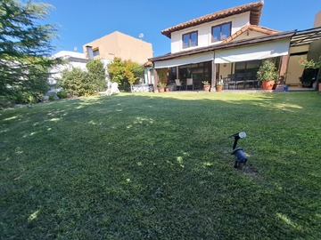 Venta / Casa / Colina