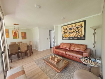 Venta / Casa / Colina