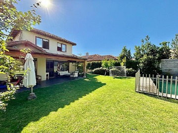 Venta / Casa / Colina