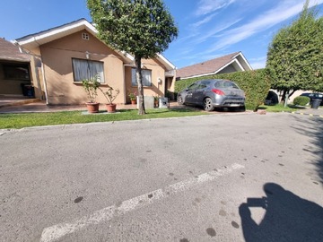 Venta / Casa / Colina