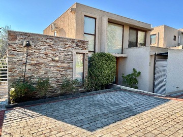 Venta / Casa / Colina