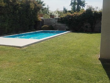 Venta / Casa / Colina