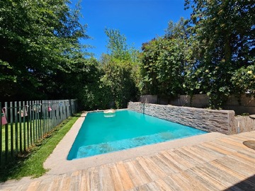 Venta / Casa / Colina