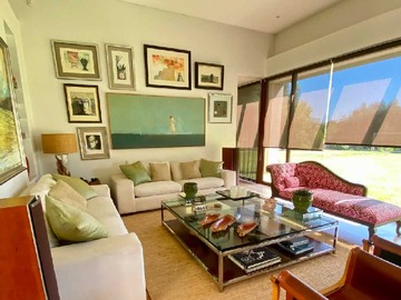 Venta / Casa / Colina