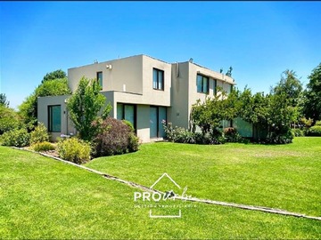 Venta / Casa / Colina